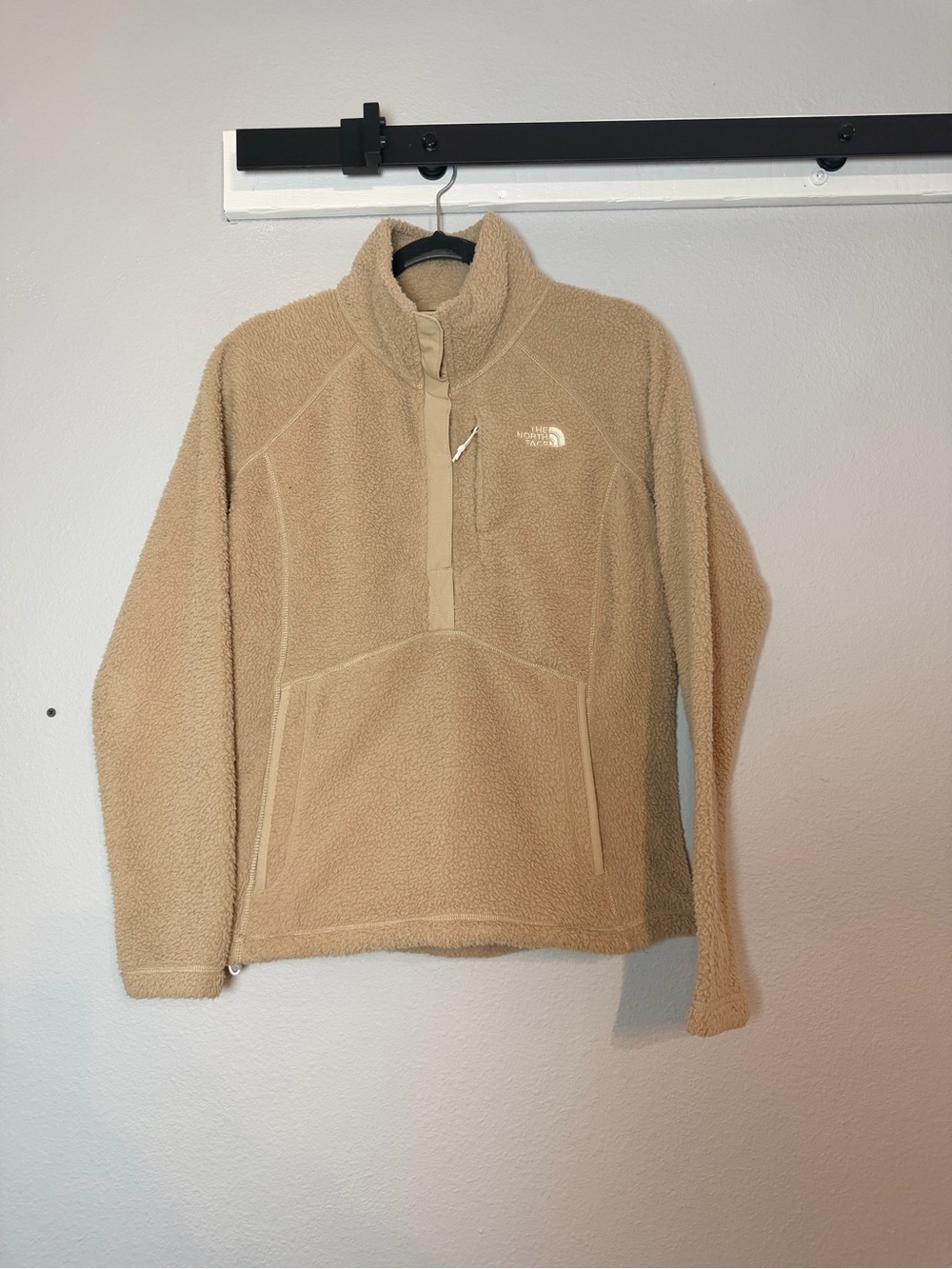 The North Face Women's Tan Sherpa Fleece Sweatshirt Medium Snap Anorak Pullover